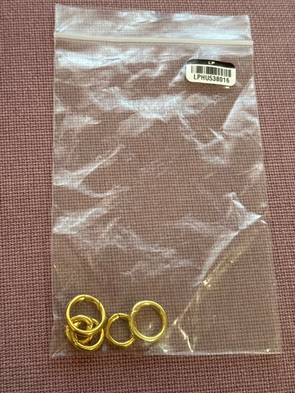 Tuckernuck Jewelry Multi Charm Clip Pack in Gold One Size Womens For Pendants - Picture 4 of 4